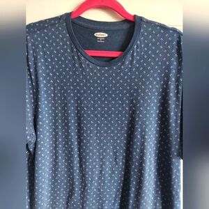 OLD NAVY blue print t shirt xl